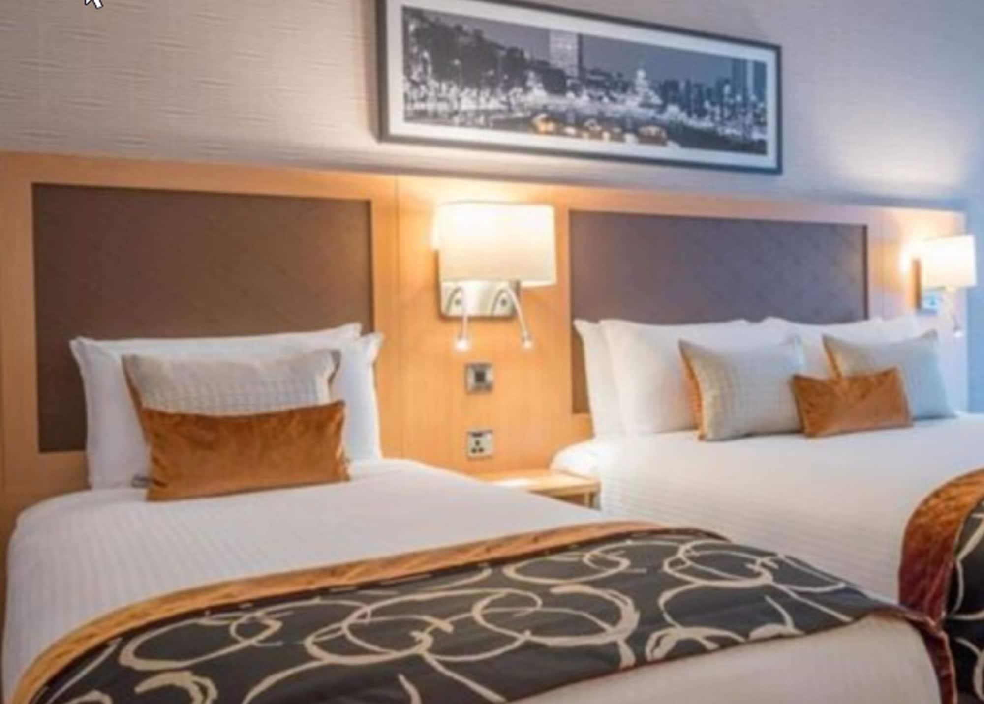 Clayton Hotel Лепардстаун Екстер'єр фото