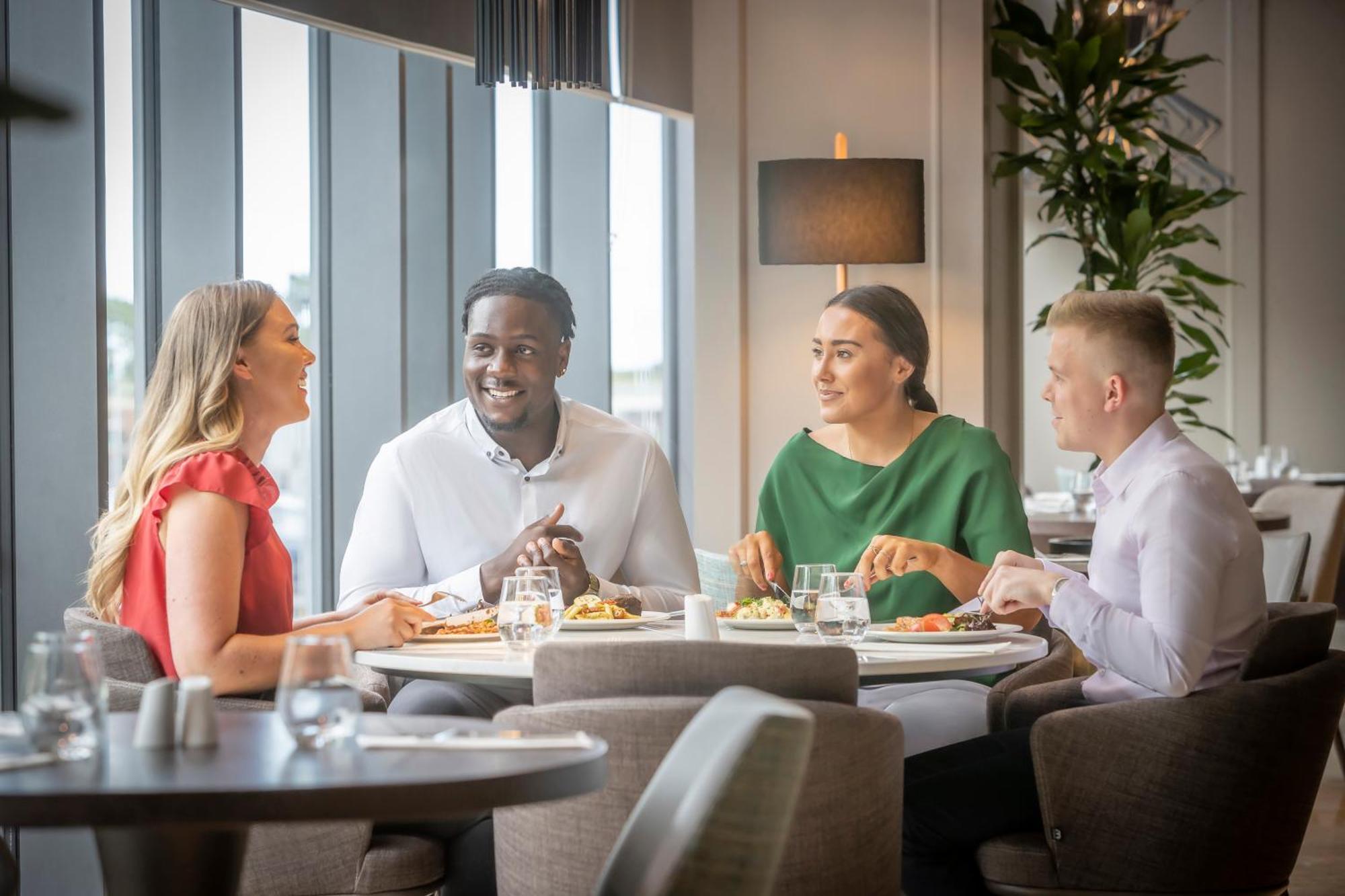 Clayton Hotel Лепардстаун Екстер'єр фото