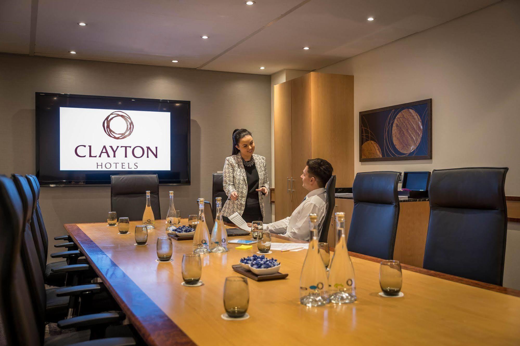 Clayton Hotel Лепардстаун Екстер'єр фото